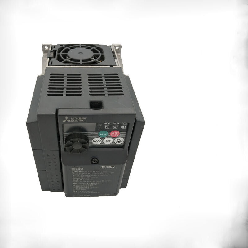 One FR-D740-0.4K-CHT MITSUBISHI Inverter New In Box Expedited Shipping UPS / DHL / FedEx