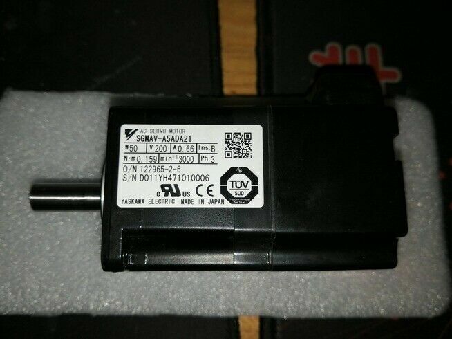 1PC New Yaskawa SGMAV-A5ADA21 Servo Motor Expedited Shipping SGMAVA5ADA21