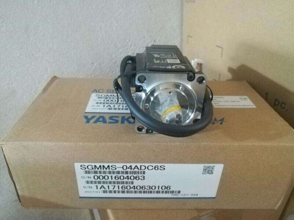 1PC New Yaskawa SGMMS-04ADC6S Servo Motor Expedited Shipping SGMMS04ADC6S