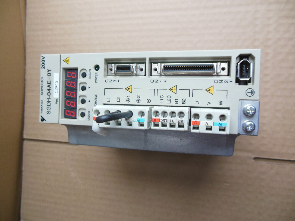 1PC New Yaskawa SGDH-04AE-OY Servo Driver Expedited Shipping SGDH04AEOY