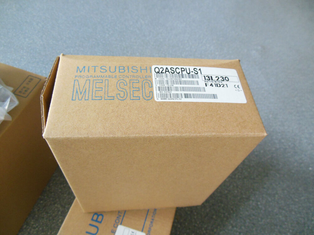 1PC MITSUBISHI Q2ASCPU-S1 CPU UNIT Q2ASCPUS1 New In Box Expedited Shipping DHL / UPS / FedEx