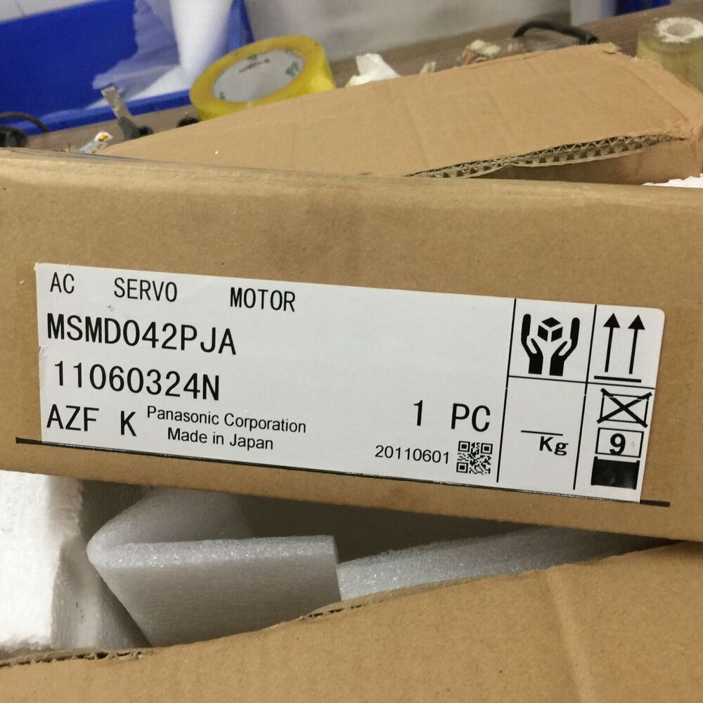 1PC New In Box Panasonic MSMD042PJA Servo Motor Expedited Shipping