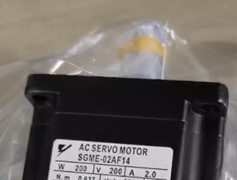1PC New Yaskawa SGME-02AF14 Servo Motor Expedited Shipping SGME02AF14