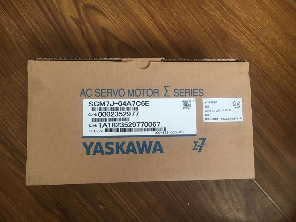 1PC New Yaskawa SGM7J-04A7C6E Servo Motor Expedited Shipping SGM7J04A7C6E