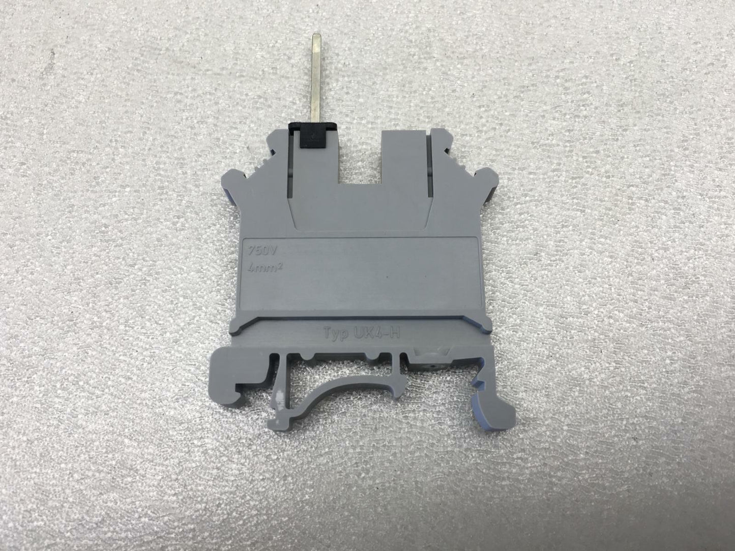 Vpe 50x Phoenix Contact through Terminal UK 4-TP 3086005 Terminal Block