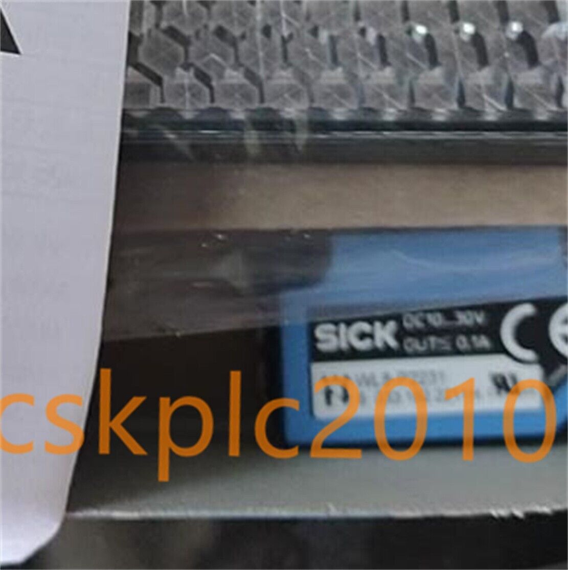 1 PCS NEW IN BOX SICK Photoelectric switch Sensors WL8-P2231 6033182