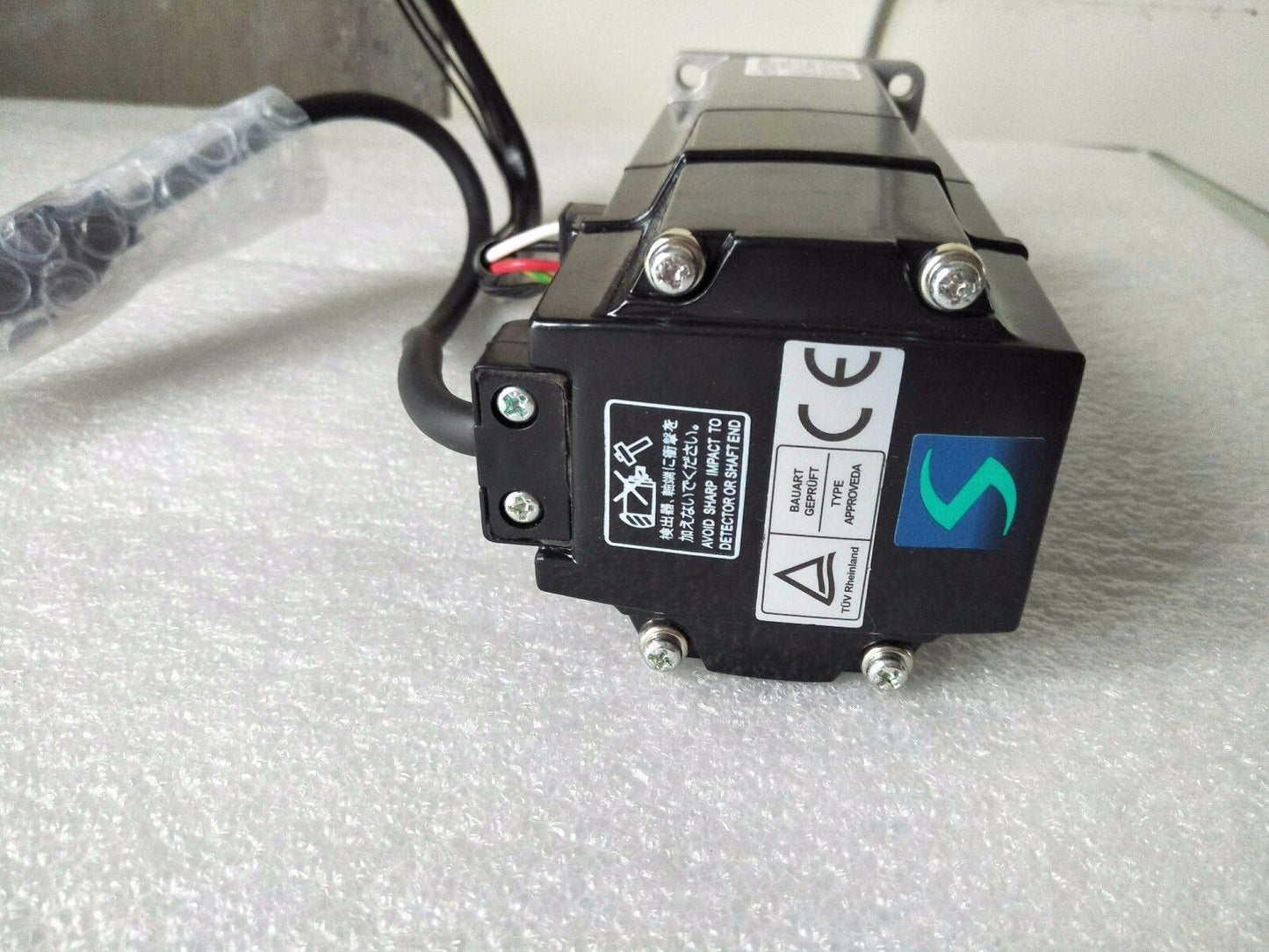 MITSUBISHI AC SERVO MOTOR HC-MFS43BK NEW ORIGINAL FREE EXPEDITED SHIPPING DHL / UPS / FedEx