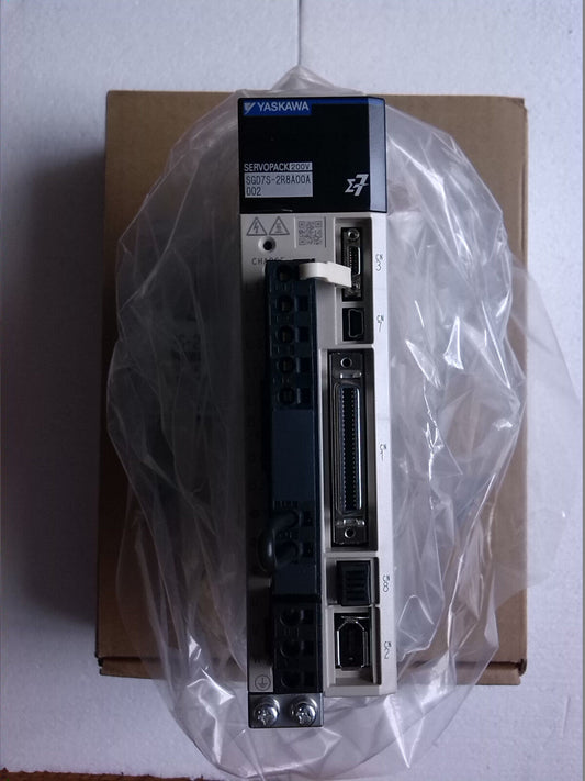 NEW YASKAWA AC SERVO DRIVER SGD7S-2R8A00A002 FREE EXPEDITED SHIPPING DHL / UPS / FedEx