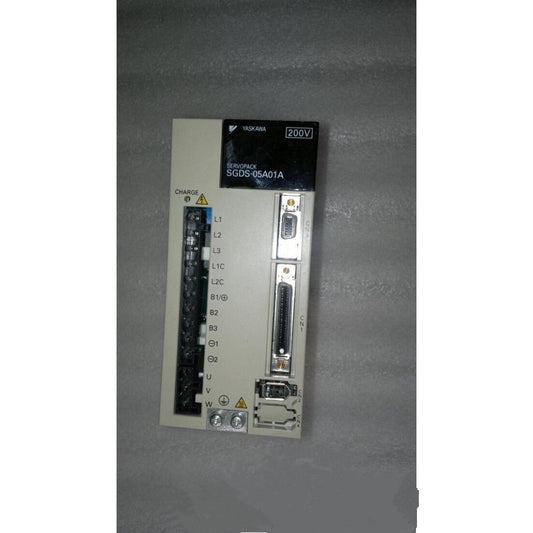 NEW ORIGINAL YASKAWA AC SERVO DRIVER SGDS-05A01A SGDS05A01A FREE SHIPPING DHL / UPS / FedEx