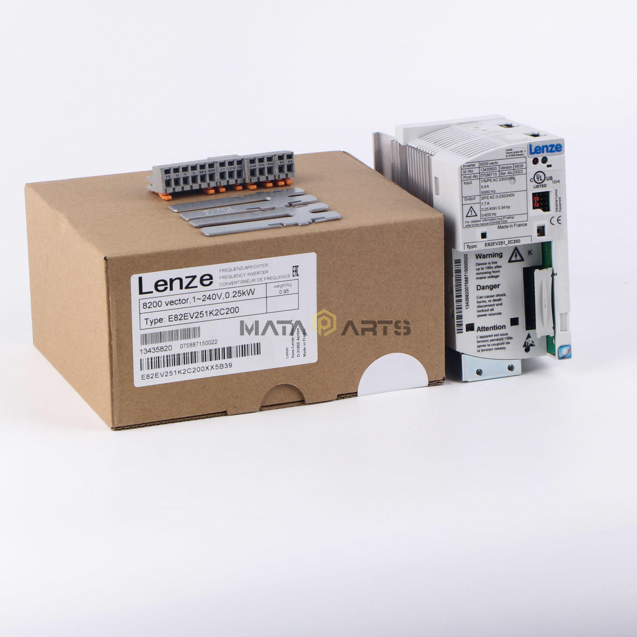 ONE NEW Lenze Drive E82EV251_2C200 E82EV251K2C200