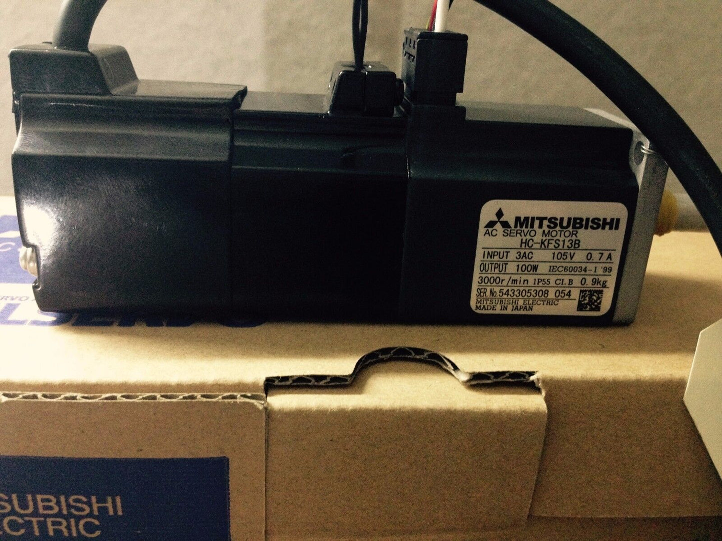 NEW MITSUBISHI AC SERVO MOTOR HC-KFS13B HCKFS13B FREE EXPEDITED SHIPPING DHL / UPS / FedEX