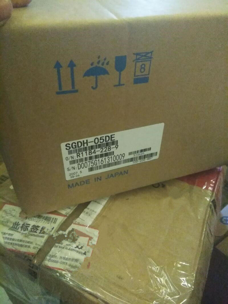 NEW ORIGINAL YASKAWA AC SERVO DRIVER SGDH-05DE SGDH05DEFREE EXPEDITED HIPPING DHL / UPS / FedEx
