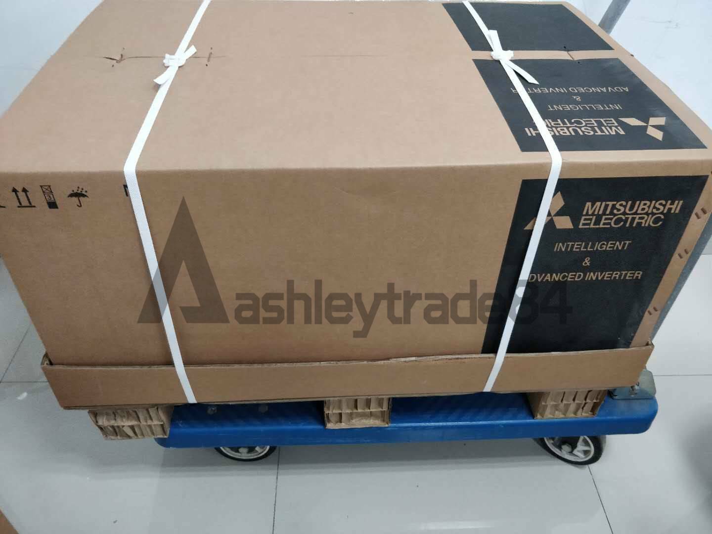 new Mitsubishi converter FR-F840-00930-2-60 replaces FR-F740-45K-CHT1 UPS / DHL / FedEx