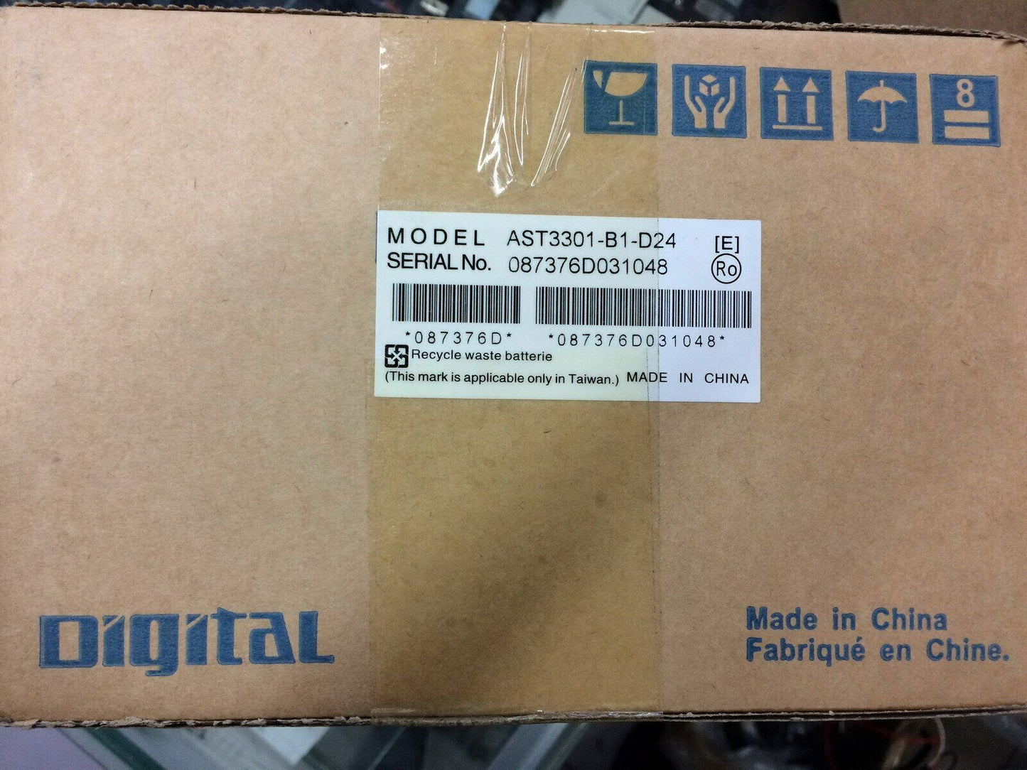 New One Pro-Face AST3301-B1-D24 Touch Screen Pro-face Expedited Shipping DHL / UPS / FedEx