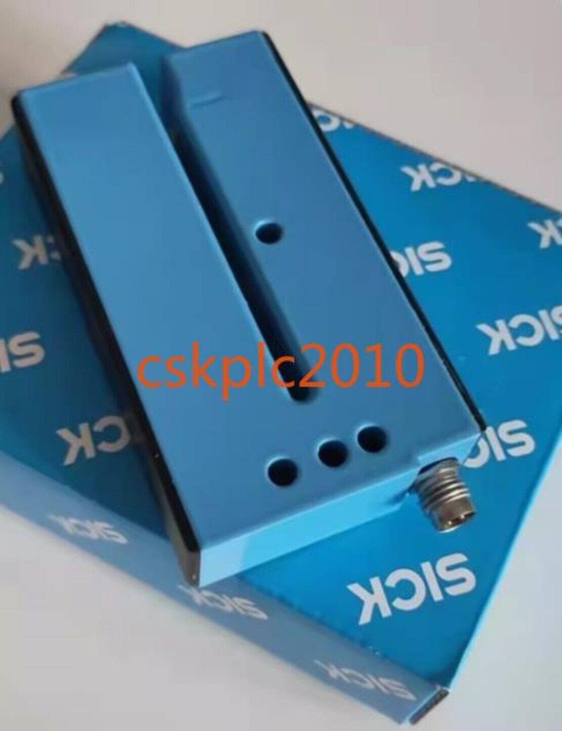 1PCS Original SICK slot sensor UFN3-70B413 6049678 in good condition in stock