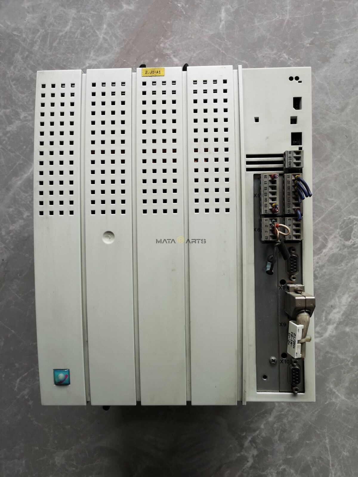 ONE USED LENZE EVS9328-ES