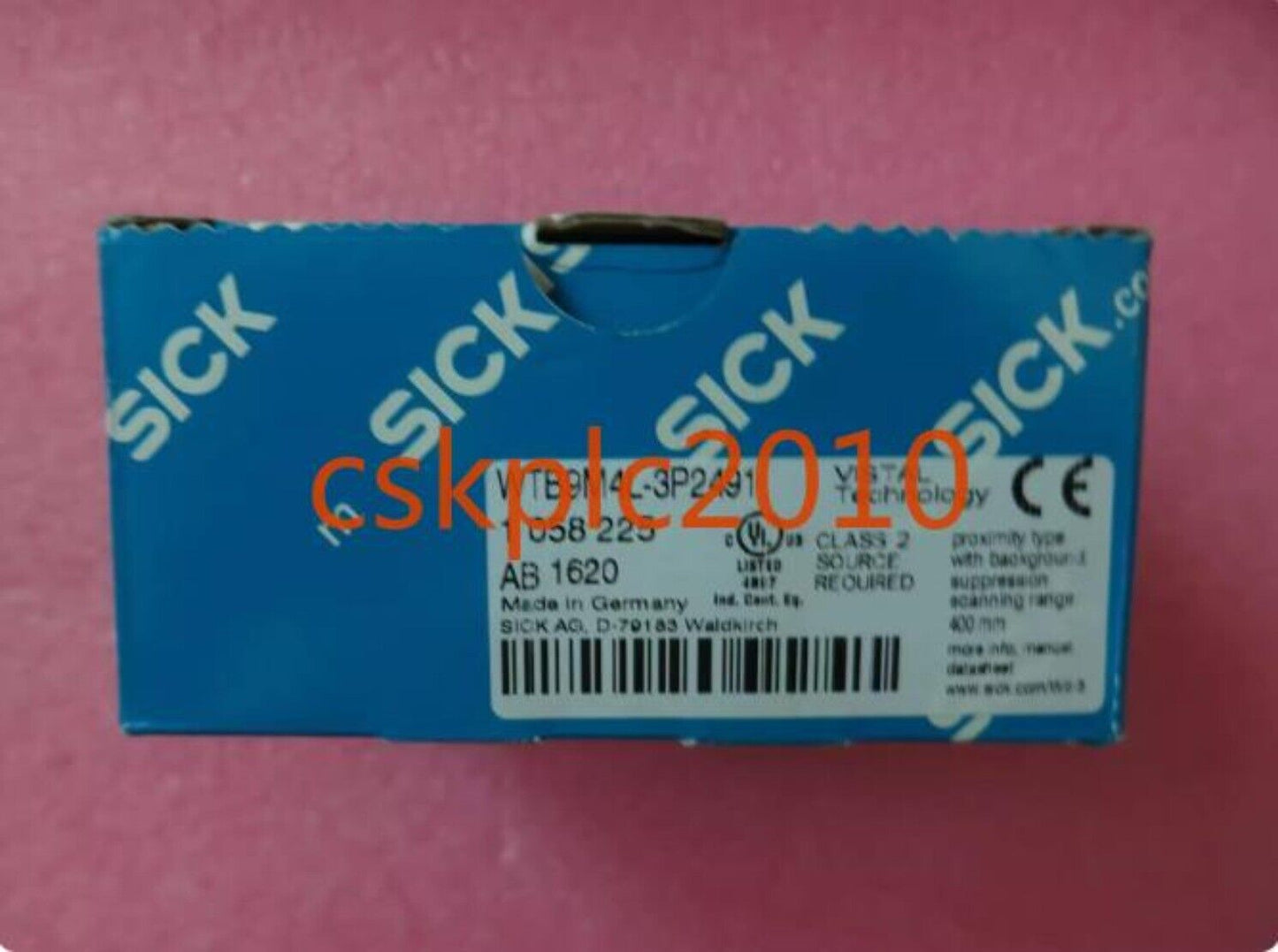 1 PCS new SICK Photoelectric switch 1058225 WTB9M4L-3P2491 new