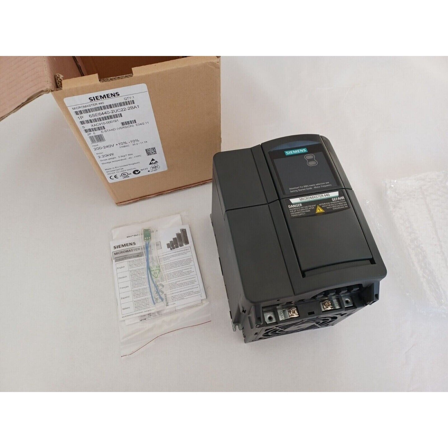 New Siemens 6SE6440-2UC22-2BA1 6SE64402UC222BA1 MICROMASTER440 without filter