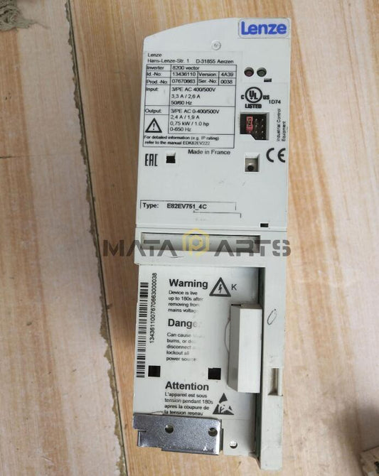 One Used Lenze AC Drive Inverter E82EV751_4C E82EV751-4C E82EV751K4C