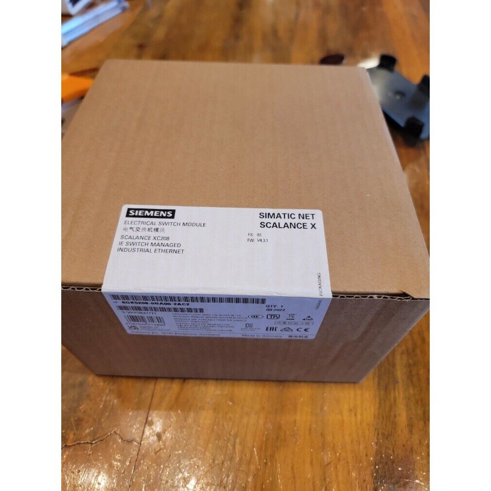 New Siemens 6GK5208-0BA00-2AC2 SCALANCE XC208 manageable 6GK5 208-0BA00-2AC2