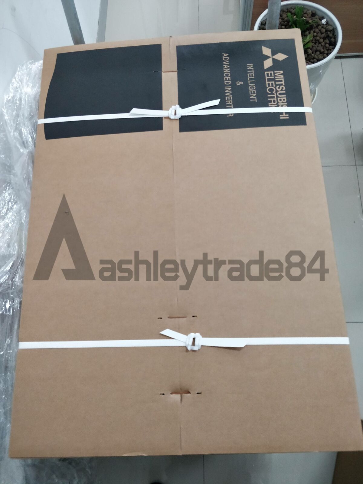 new Mitsubishi converter FR-F840-00930-2-60 replaces FR-F740-45K-CHT1 UPS / DHL / FedEx