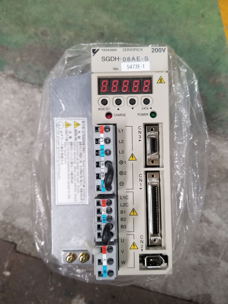NEW YASKAWA AC SERVO DRIVER SGDH-08AE-S SGDH08AES FREE EXPEDITED SHIPPING DHL / UPS / FedEx