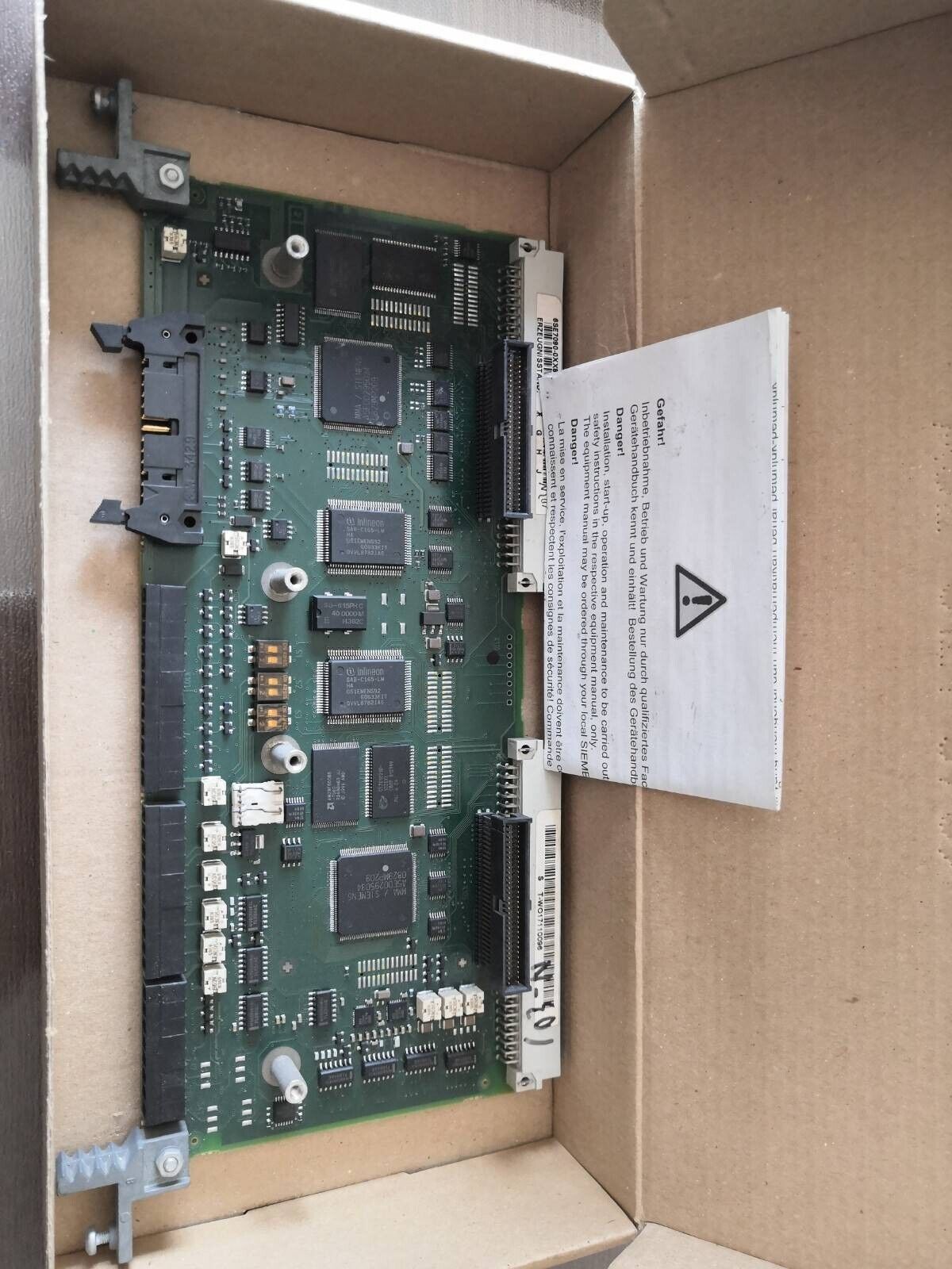 1PC NEW IN BOX Siemens PLC 6SE7090-0XX84-0AB0 6SE70900XX840AB0 Expedited Ship DHL / UPS / FedEx