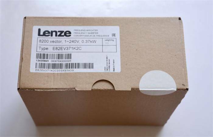 One New LENZE Servo Driver E82EV371K2C E82EV371-2C E82EV371_2C