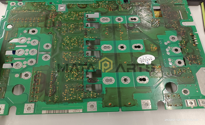 One Used Lenze Inverter Drive Board 33.8223LL.3D-13.002 8221LP