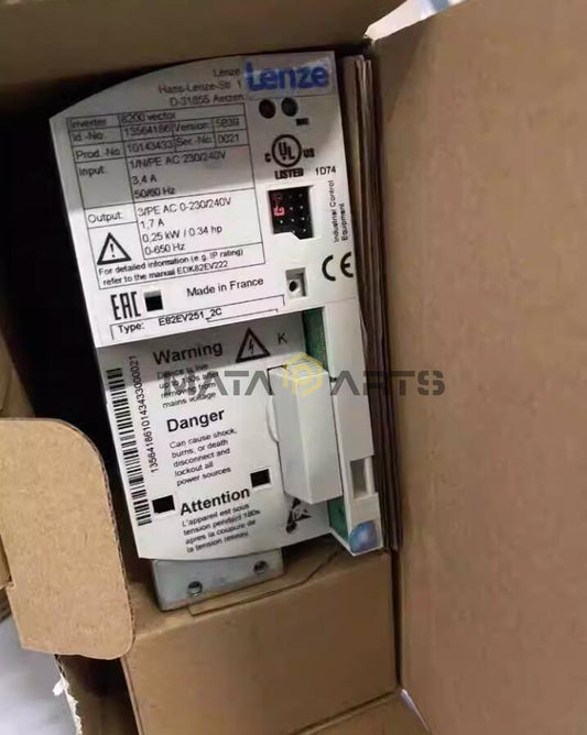 One New Lenze Drive E82EV251K2C E82EV251_2C