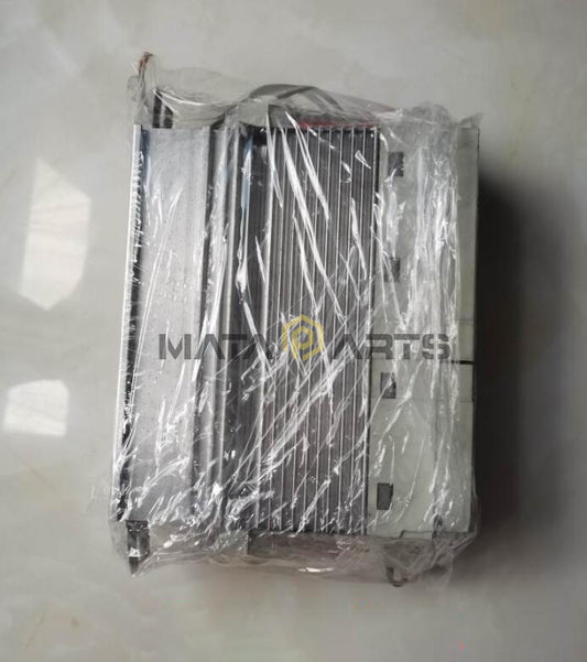 1PC Lenze Inverter E82EV551-2B Used
