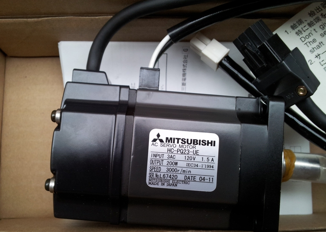 MITSUBISHI AC SERVO MOTOR HC-PQ23-UE NEW ORIGINAL FREE EXPEDITED SHIPPING DHL / UPS / FedEx