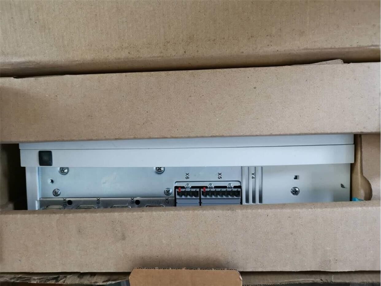 1PC NEW LENZE EVS9326-EK INVERTER EVS9326EK EXPEDITED SHIPPING DHL / UPS / FedEx