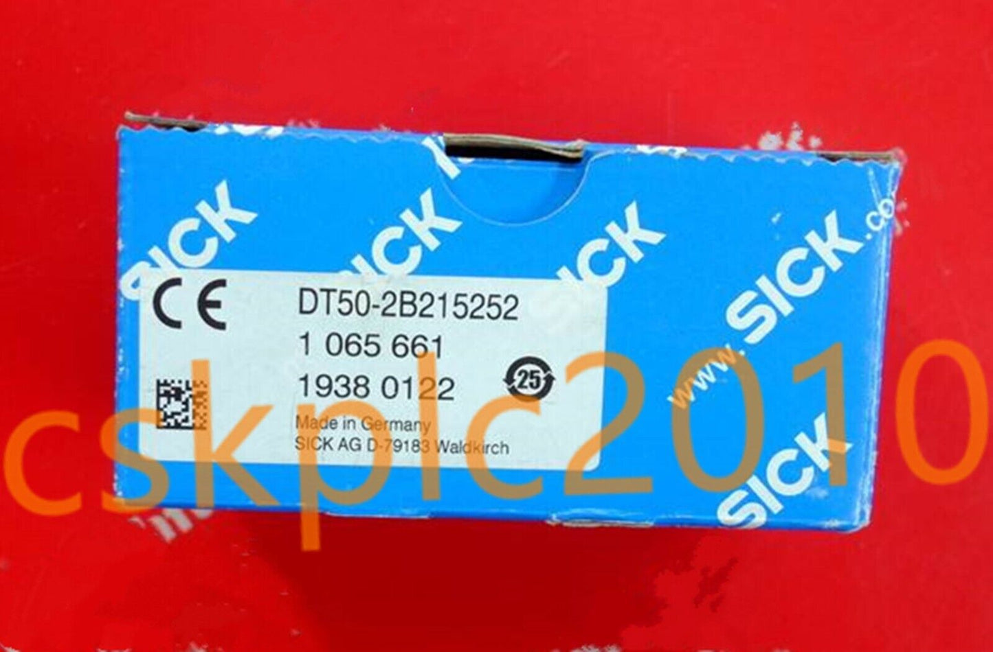 1 PCS NEW IN BOX Sick Range sensor DT50-2B215252 1065661