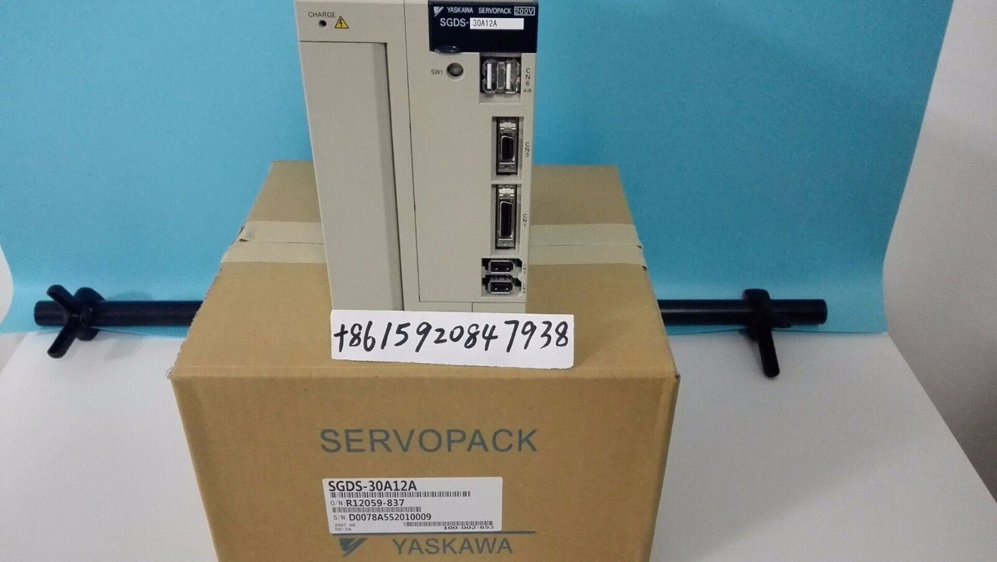 1PC NEW ORIGINAL YASKAWA AC SERVO DRIVER SGDS-30A12A SGDS30A12A FREE SHIPPING DHL / UPS / FedEx