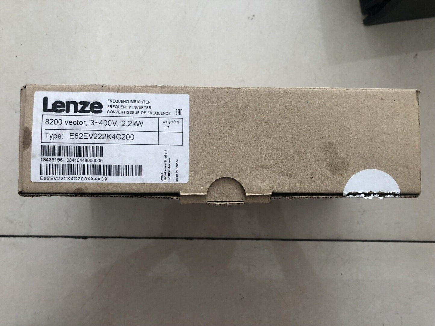 1PC NEW LENZE E82EV222K4C200 INVERTER E82EV222_4C200 EXPEDITED SHIPPING DHL / UPS / FedEx