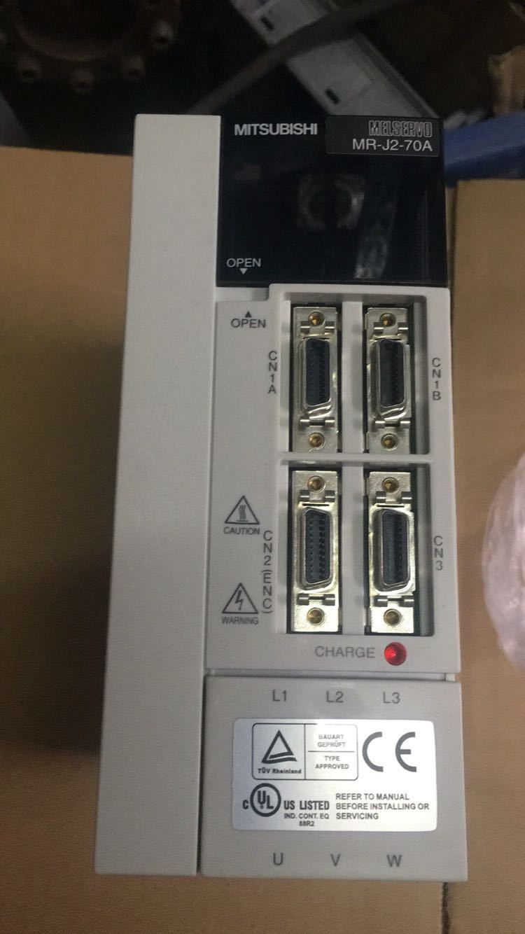 1PC MITSUBISHI AC SERVO DRIVER MR-J2-100A MRJ2100A NEW ORIGINAL FREE SHIPPING DHL / UPS / FedEx
