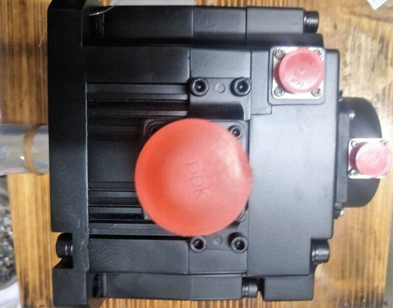 NEW MITSUBISHI HG-SR702J AC SERVO MOTOR HGSR702J EXPEDITED SHIPPING DHL / UPS / FedEX