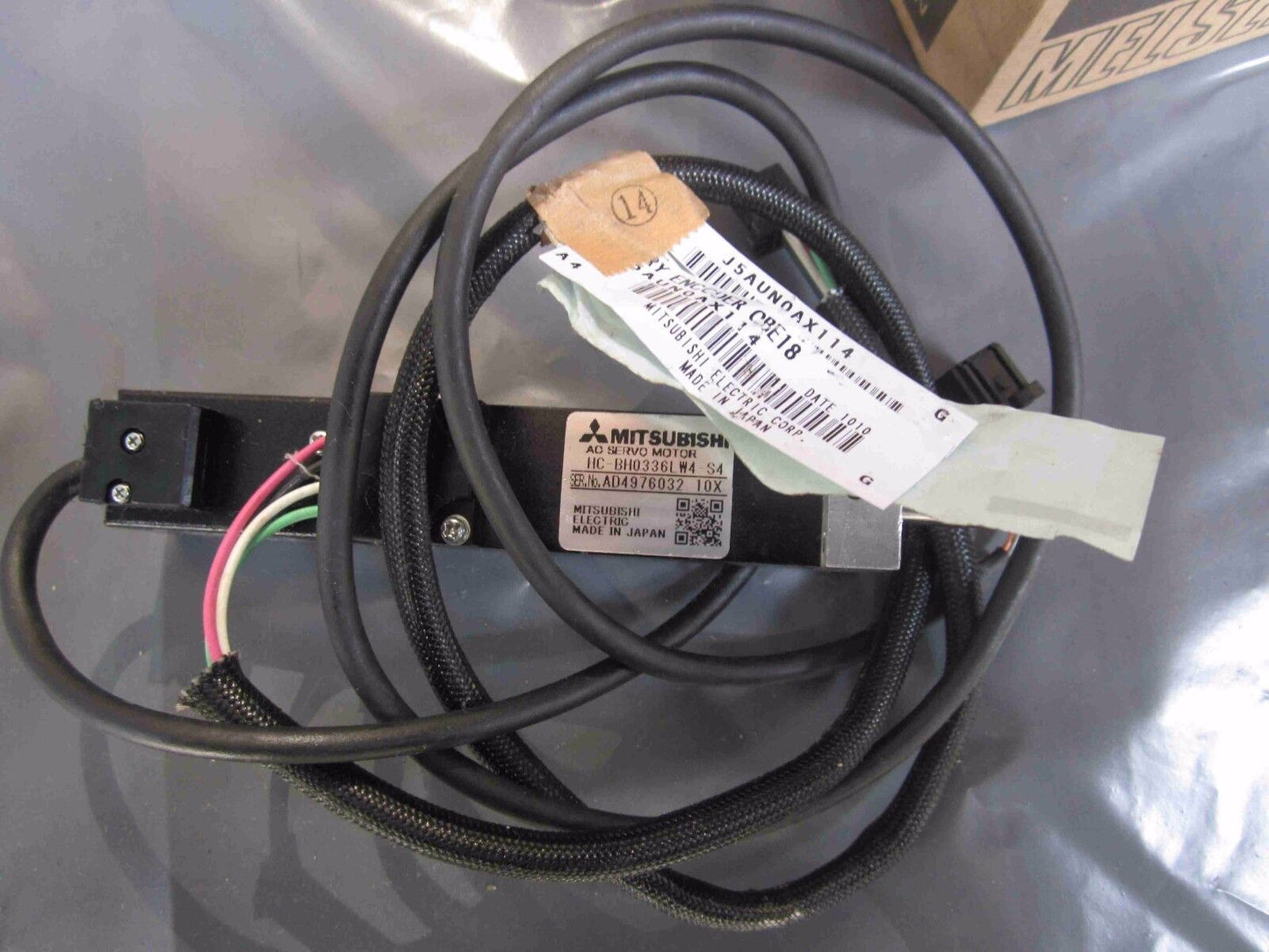 MITSUBISHI SERVO MOTOR HC-BH0336LW4-S4 NEW ORIGINAL FREE EXPEDITED SHIPPING DHL / UPS / FedEX