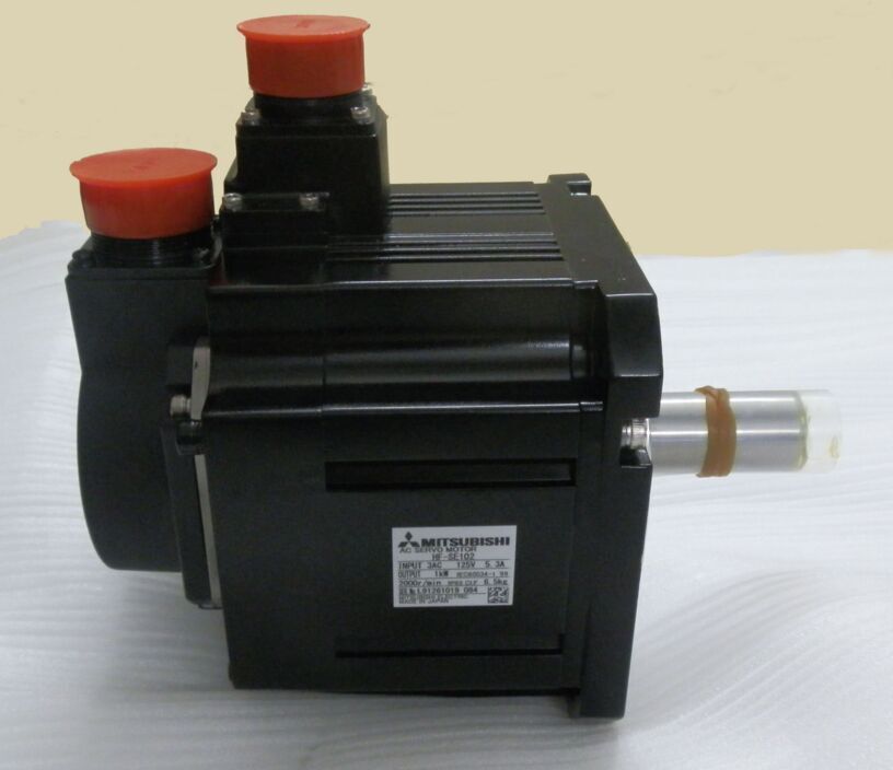 MITSUBISHI AC SERVO MOTOR HF-SE102 HFSE102 NEW ORIGINAL FREE EXPEDITED SHIPPING DHL / UPS / FedEX