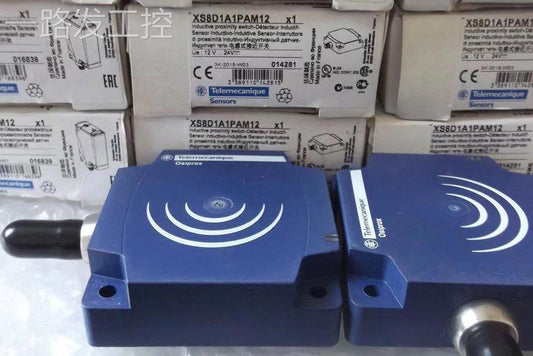 One New Schneider XS8D1A1PAM12 XS8 D1A1PAM12 Proximity Switch DHL / UPS / FedEX